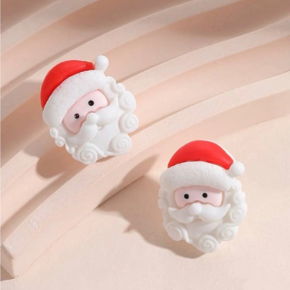 NWT Christmas Santa Earrings - Picture 1 of 2